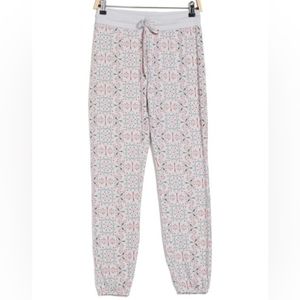 NWT Abound Festive Cozy Joggers